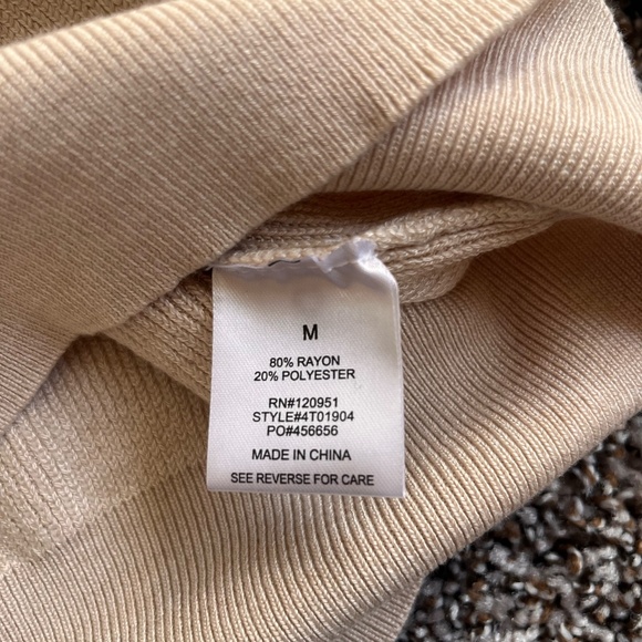 Pink Rose Cream V-Neck Sweater Top with Texture and Color NOWT - Picture 9 of 9